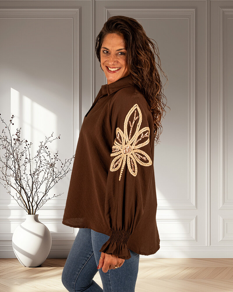 Bruine blouse met gouden mouw applicatie van Gemma Ricceri