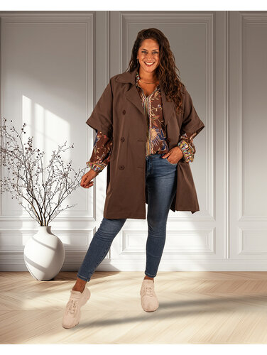 Donkerbruine trenchcoat van Zeta Otto