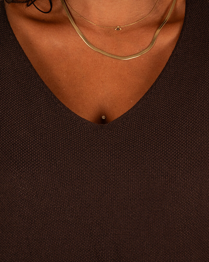 Donkerbruine trui vleermuismouw van Triple Nine