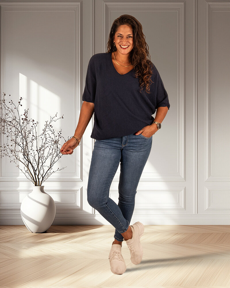 Donkerblauwe trui vleermuismouw van Triple Nine