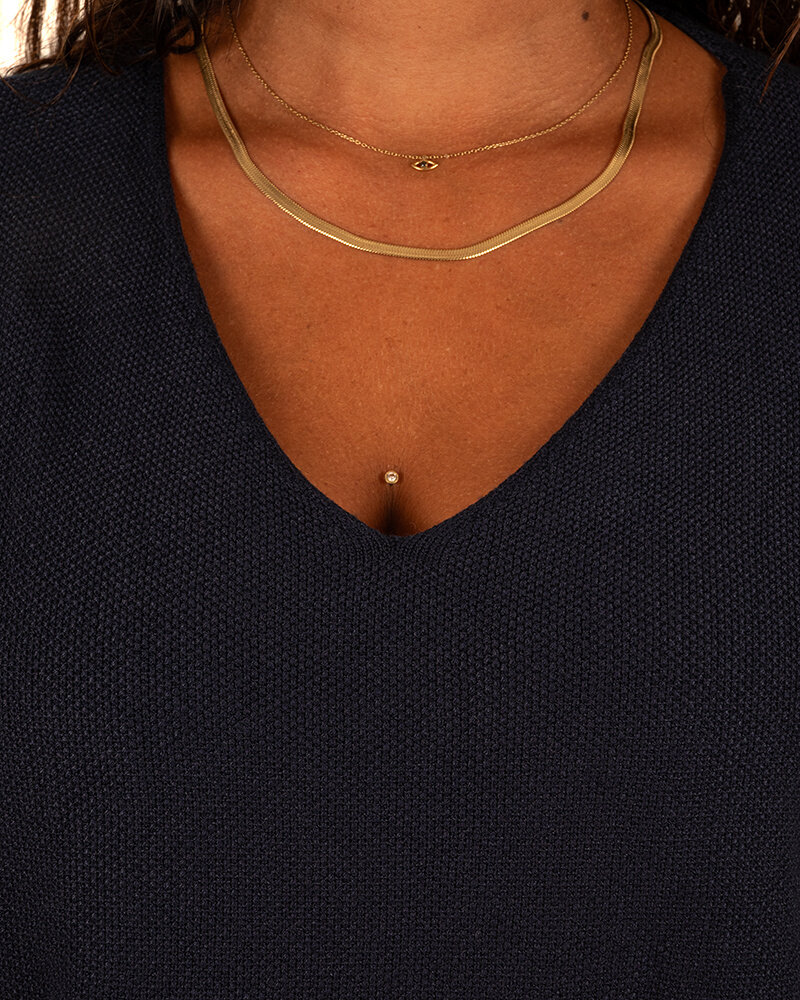 Donkerblauwe trui vleermuismouw van Triple Nine