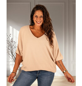 Triple Nine Beige trui vleermuismouw