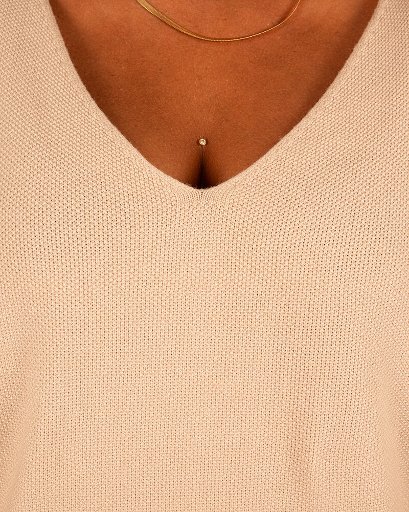 Beige trui vleermuismouw van Triple Nine