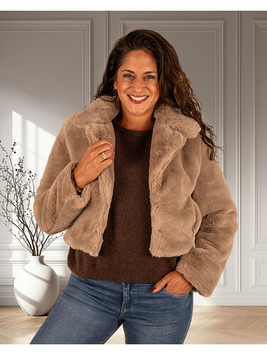 El-Vita Beige faux fur kort jasje