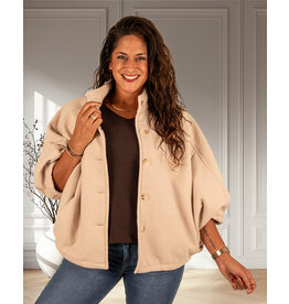 New Collection Lichtbeige jas 3/4 vleermuismouw