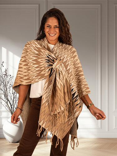 Gemma Ricceri Beige zig-zag print poncho