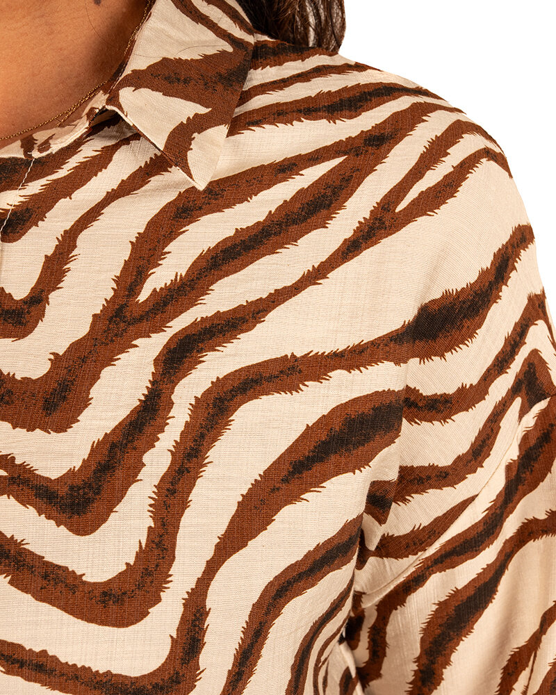 Ecru/bruin zebraprint blouse van Emma Ella
