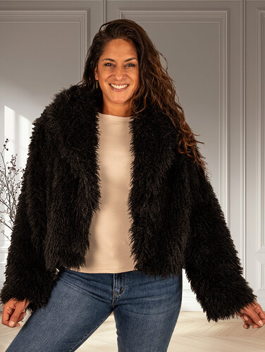 Zwart fluffy jasje