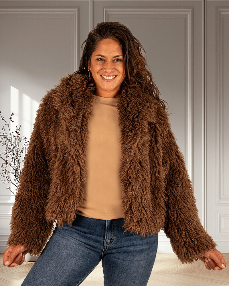 Bruin fluffy jasje van Saison Nandi