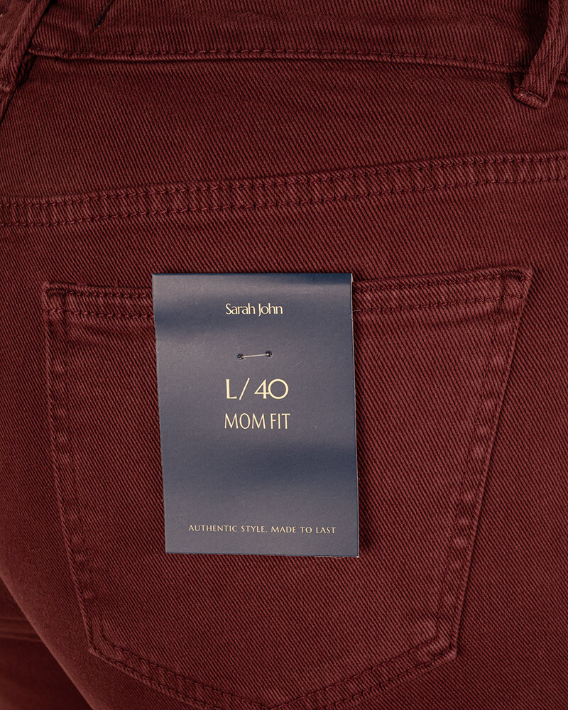 Bordeaux high waist mom jeans van Sarah John