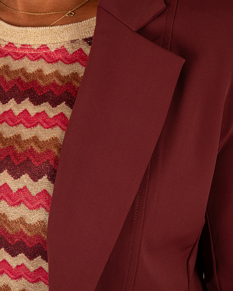 Bordeaux travelstof blazer van Mi Piace