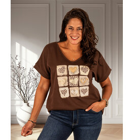 Donkerbruin shirt hartjesprint