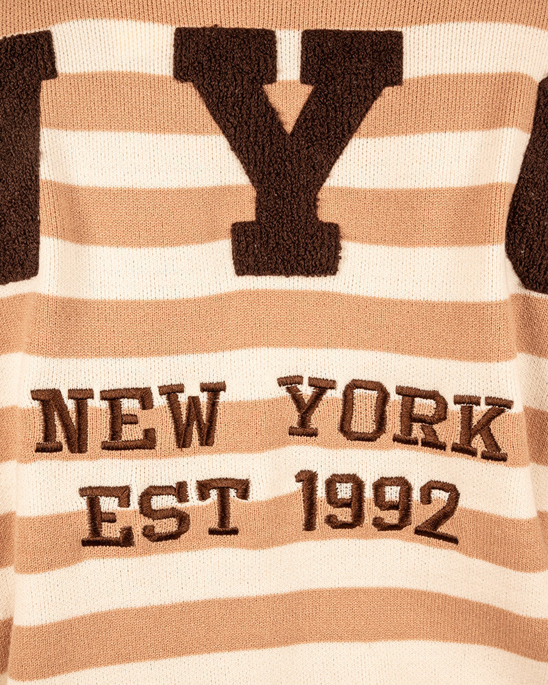 Camel/ecru gestreepte trui van Flamant Rose