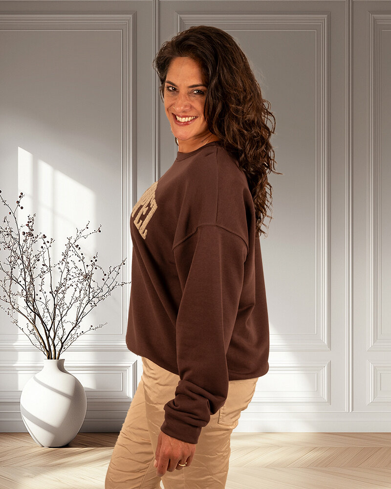 Donkerbruine sweater "Saint-Tropez" van Mooij