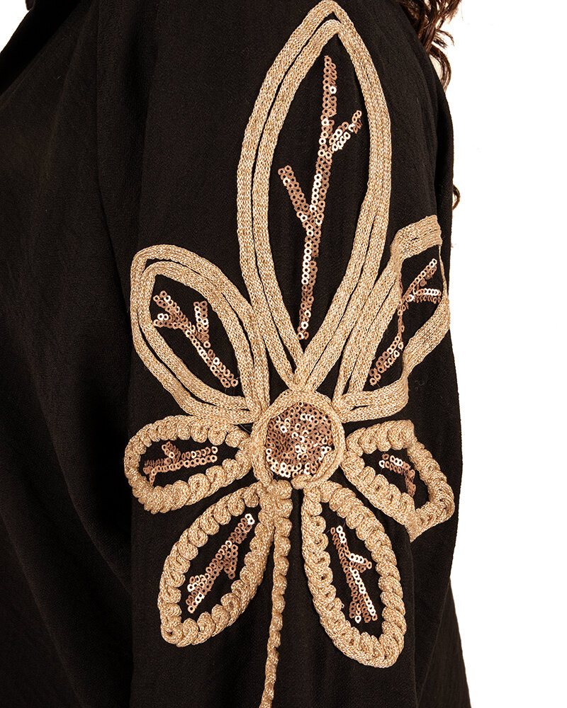 Zwarte blouse met gouden mouw applicatie van Gemma Ricceri