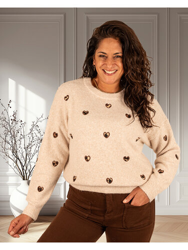 Beige trui panter hartjes