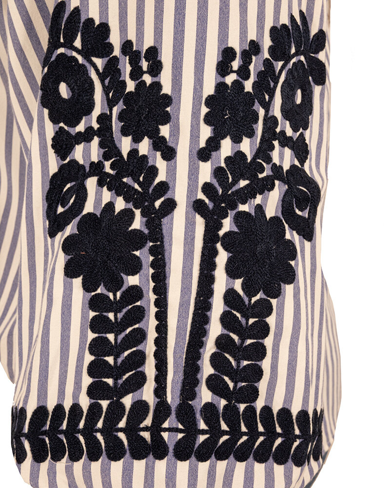 Blauw/ecru gestreepte blouse borduur van Millenium