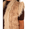 Beige faux fur bodywarmer rozen van By Clara