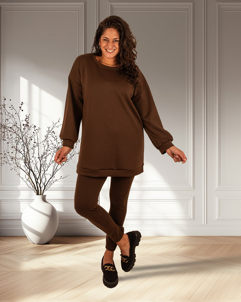 Donkerbruin joggingpak tuniek met legging van El-Vita