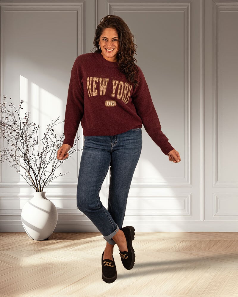 Bordeaux trui "New York" van Moocci