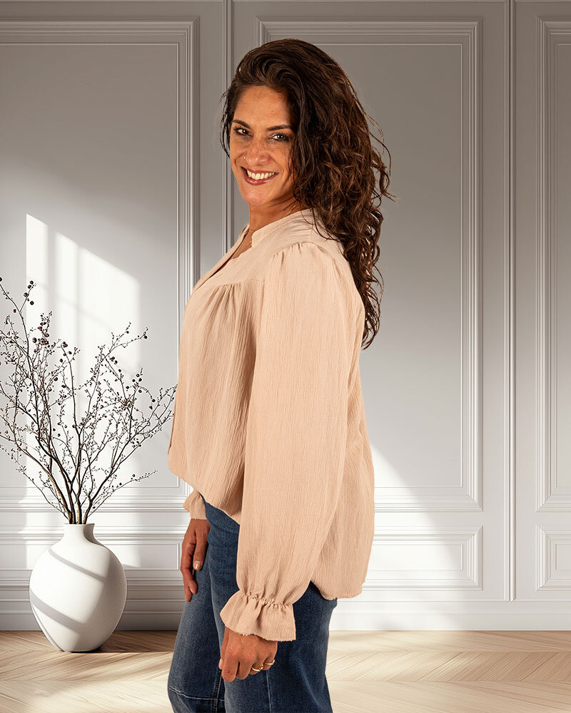 Beige blouse crêpe van Gemma Ricceri