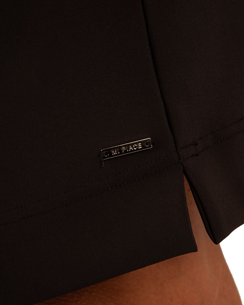 Zwarte travelstof jurk bonded van Mi Piace