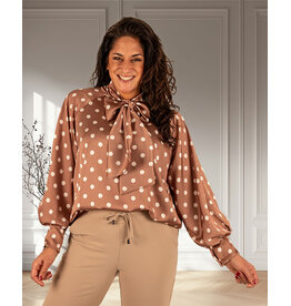 Made in Italy Camel blouse dots strikkraag