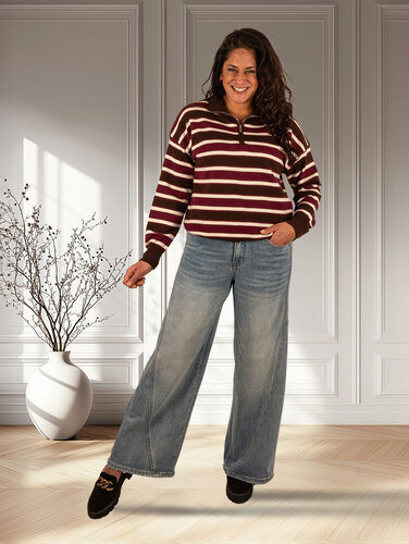 Blue wide leg jeans van Miss Bon