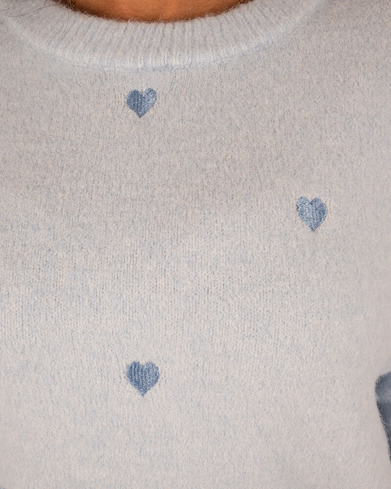 Lichtblauwe trui hartjes van By Clara
