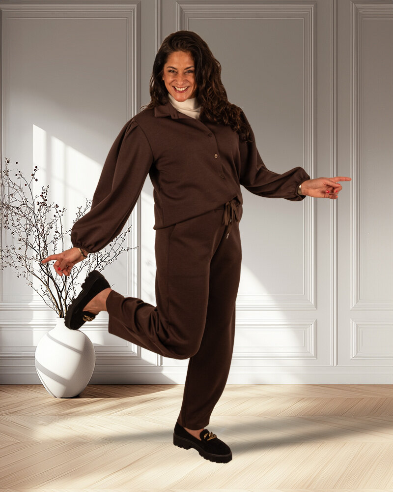Donkerbruine jogging blouse van El-Vita