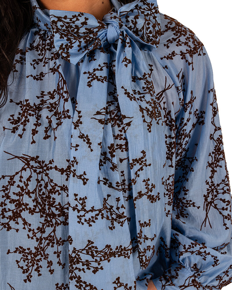 Blauw/bruin blouse strikkraag van Forza