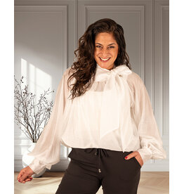 Witte glans blouse strikkraag