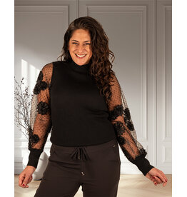 Zwarte trui mesh bloemenmouw