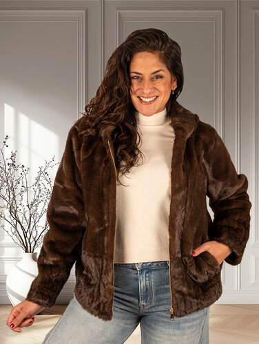 Donkerbruine faux fur jas met capuchon