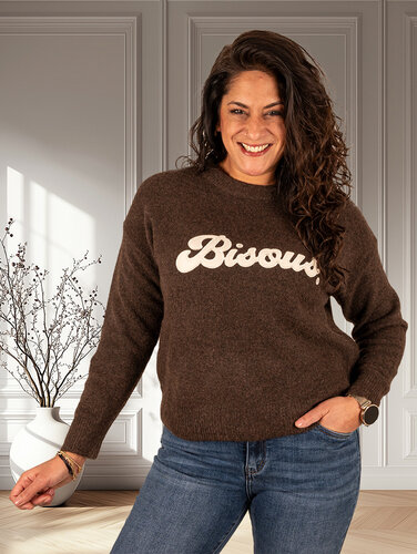 Donkerbruine trui "Bisous" van Flamant Rose