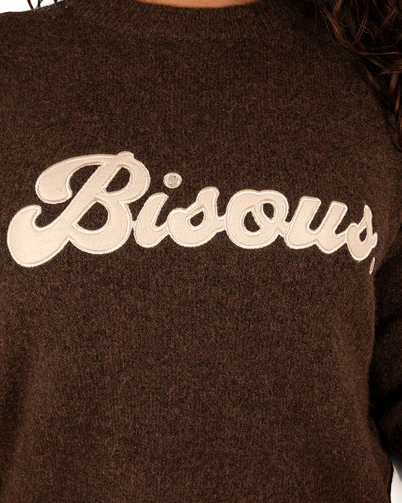 Donkerbruine trui "Bisous" van Flamant Rose