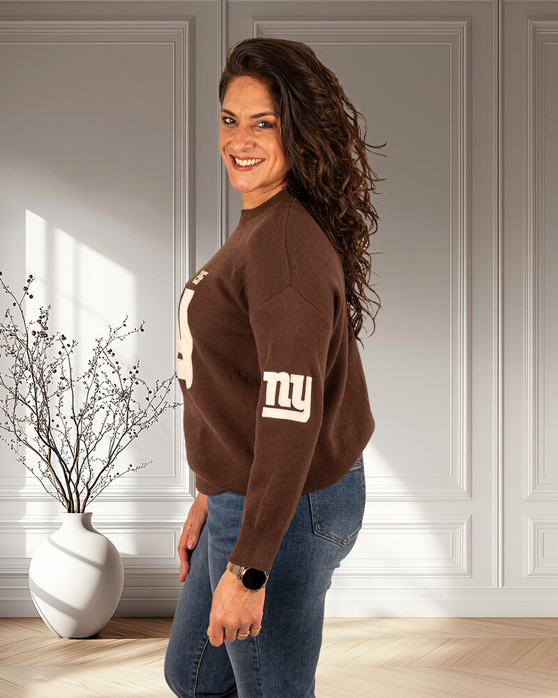 Donkerbruine trui "NY" van Flamant Rose