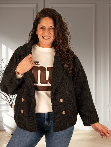 Zwarte jas vleermuismouw