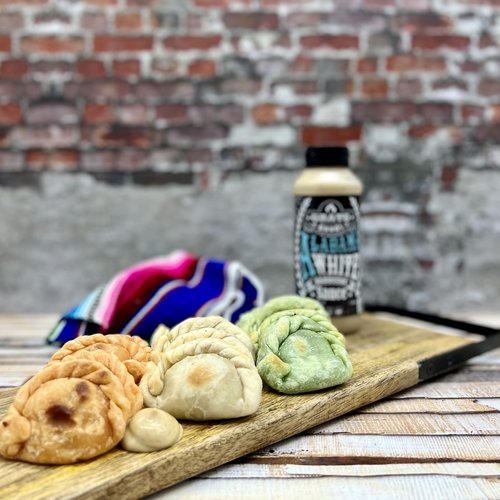 Handmade Empanada's borrelplank pakket Handmade Empanada's borrelplank pakket
