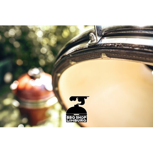 Monolith grills Monolith Le Chef kamado in Rood, met onderstel.