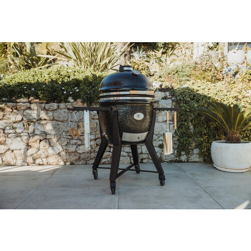 Monolith grills Monolith TWO.66 XL kamado met slim rooster systeem op matzwart onderstel
