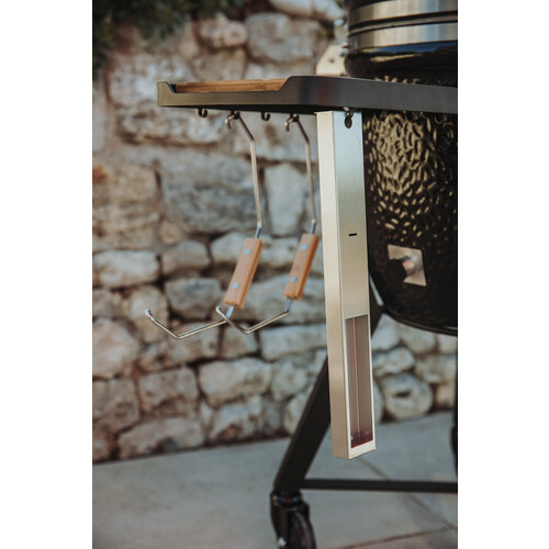 Monolith grills Monolith TWO.66 XL kamado met slim rooster systeem op matzwart onderstel
