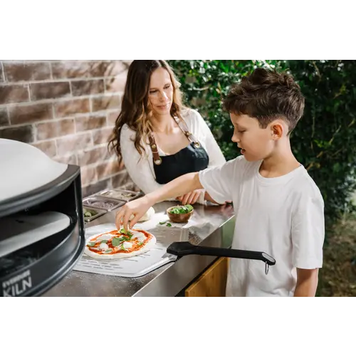 Everdure Everdure – Pizza & BBQ Station Black – RVS werkblad & zwart frame