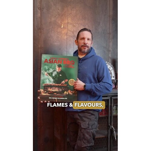 Kosmos Smokey Goodness – Asian BBQ Flames & Flavours boek van Jord Althuizen