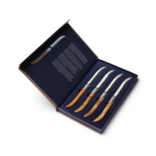 Moments Moments – Steakmessen set 4 stuks forged met RVS lemmet en olijfhout handvat Moments Moments – Steakmessen set 4 stuks forged met RVS lemmet en olijfhout handvat