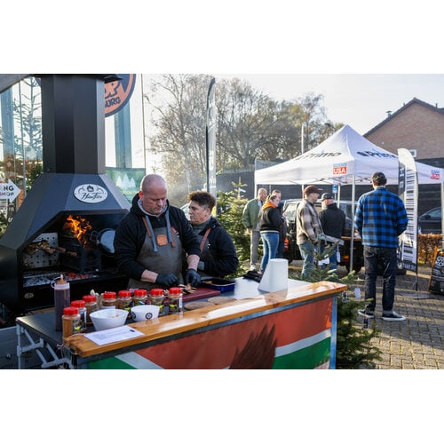 BBQ Hero Za 4 juli '26 - 11:00-15:00 – Woodpecker Braai Inspiratie Demo met Wild Woodpecker BBQ bij BBQ Shop Limburg