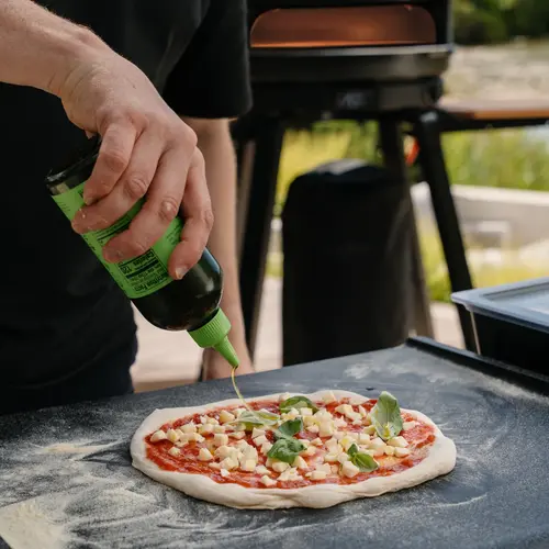 Gozney Gozney Pizza Prep Board – Antikleef Pizzawerkblad met Bloemopvang en Maataanduiding Gozney Gozney Pizza Prep Board – Antikleef Pizzawerkblad met Bloemopvang en Maataanduiding