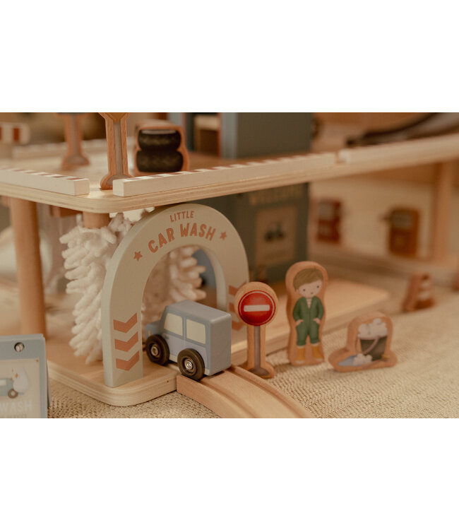 Little Dutch Garage FSC