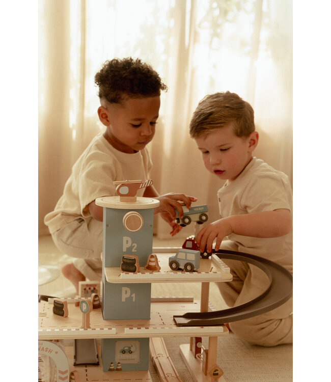 Little Dutch Garage FSC