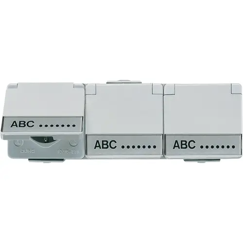 JUNG 623 NAW wandcontactdoos randaarde 3-voudig horizontaal met klapdeksel en tekstvenster opbouw IP44 WG600